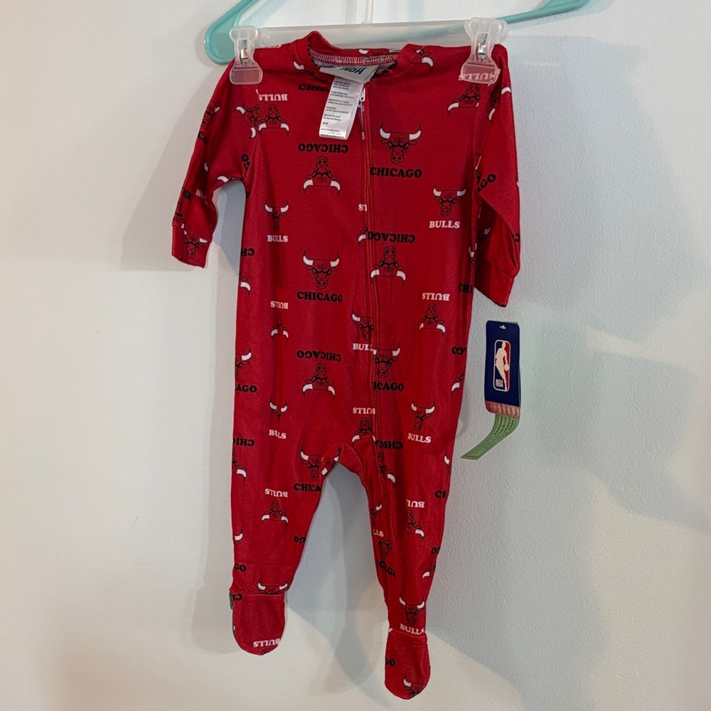 NBA Red Chicago Bulls Baby Footie Pajamas